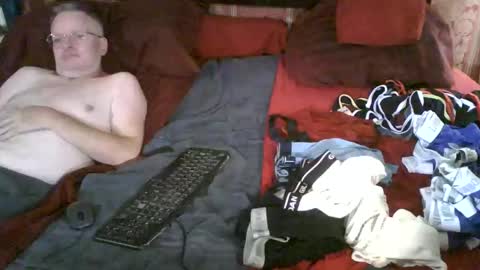 Daddy online show from October 19, 2025, 11:27 pm