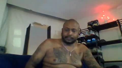 daddydickxm online show from May 4, 2026, 1:56 am