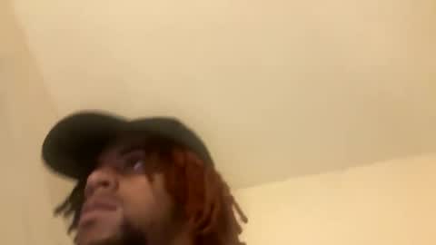 daddylongyk online show from February 15, 2026, 4:42 am