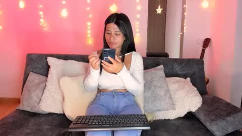 Creamy online show from January 9, 2026, 2:36 am