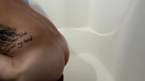 Snapshot of daddyontherd chatting on October 5, 2025, 9:29 am EOnTheRd online show from October 5, 2025, 9:29 am