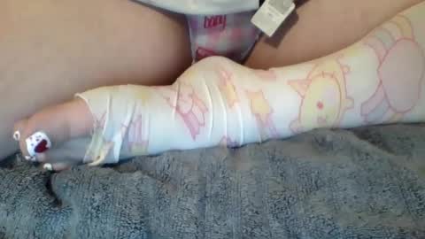 Snapshot of daddysgirlava chatting on September 19, 2025, 9:26 pm Ava Angel online show from September 19, 2025, 9:26 pm