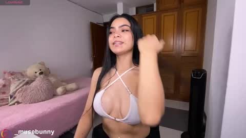 Snapshot of daddysweeeetbody chatting on September 17, 2025, 2:02 am Sophie online show from September 17, 2025, 2:02 am