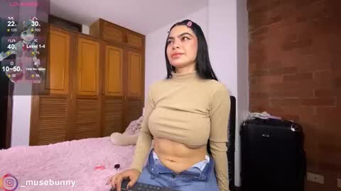 Sophie online show from December 3, 2025, 2:19 am