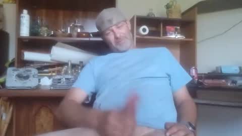 Snapshot of dadsfreedickrides chatting on October 9, 2025, 6:50 pm dadsfreedickrides online show from October 9, 2025, 6:50 pm
