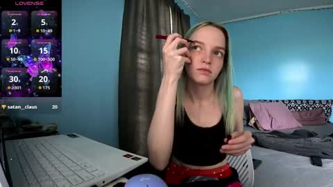 dadwouldbeproud1 online show from March 25, 2026, 2:12 pm