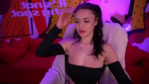 daenerys_daen online show from December 12, 2024, 7:37 pm