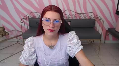 Snapshot of daffne_evans chatting on November 12, 2025, 8:19 pm daffne evans online show from November 12, 2025, 8:19 pm