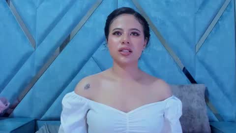Snapshot of dafne_cleo chatting on September 10, 2025, 8:20 pm Dafne online show from September 10, 2025, 8:20 pm