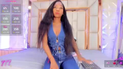 Snapshot of dafnee_adams chatting on June 20, 2026, 12:41 pm Dafnee online show from June 20, 2026, 12:41 pm