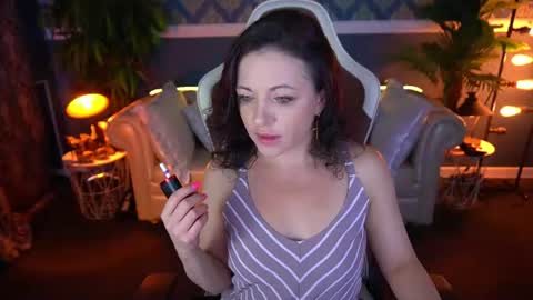 Snapshot of dafni_mon chatting on June 24, 2026, 6:12 am Dafni Mon online show from June 24, 2026, 6:12 am