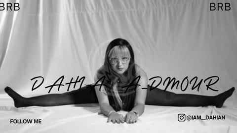 Dahiana  online show from March 6, 2026, 12:01 pm