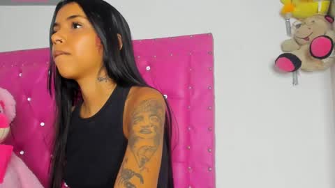 Snapshot of dahiangomezz chatting on December 13, 2024, 2:38 pm    online show from December 13, 2024, 2:38 pm