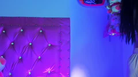 Snapshot of dahiangomezz chatting on February 13, 2025, 8:17 am    online show from February 13, 2025, 8:17 am