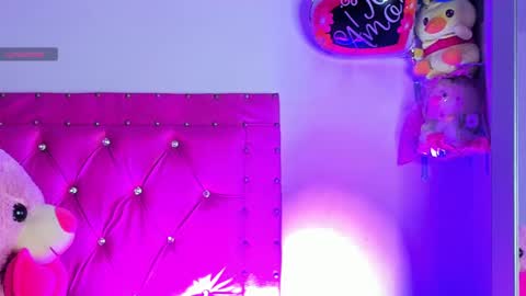 Snapshot of dahiangomezz chatting on February 27, 2025, 8:17 am    online show from February 27, 2025, 8:17 am