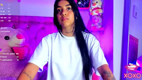 Snapshot of dahiangomezz chatting on March 9, 2025, 5:49 pm    online show from March 9, 2025, 5:49 pm