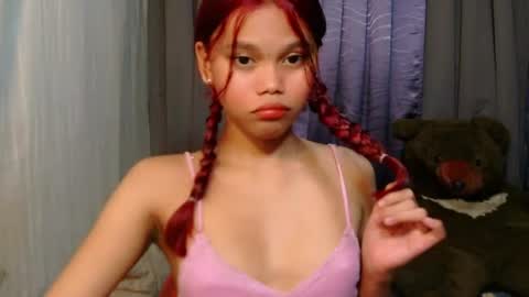 yourgirlydahlia online show from June 12, 2026, 6:18 pm