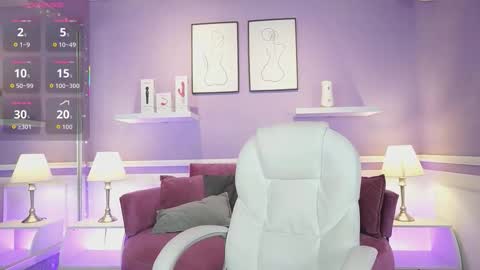 Dahlia Grey online show from September 22, 2025, 11:34 am