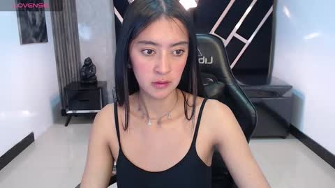 dahyan_ch online show from October 13, 2025, 5:46 pm