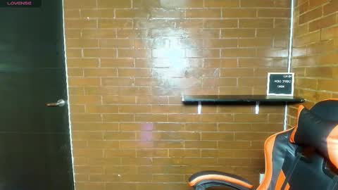 Daiana online show from February 24, 2025, 11:41 pm