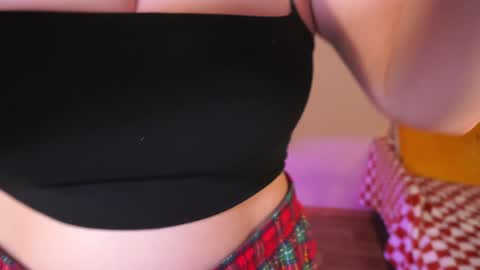 Snapshot of daien_halpert chatting on December 14, 2024, 12:11 am Cute DianaOnline mostly at 8pm-0000 am UK TimeTuesday and Wednesday off online show from December 14, 2024, 12:11 am