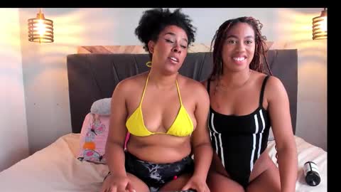 Daila Smith  online show from December 14, 2025, 4:12 pm