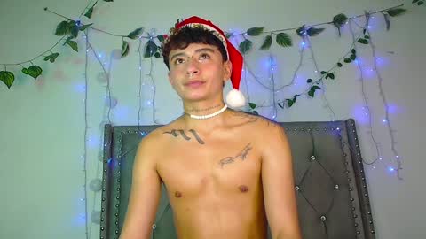 daimond cooper online show from December 24, 2024, 4:33 am