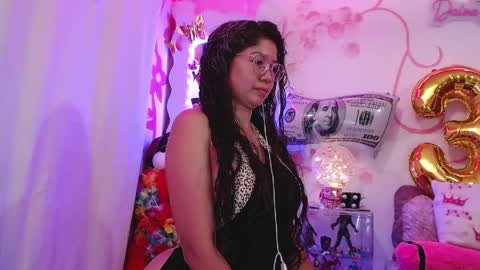 Snapshot of daina_flower chatting on May 19, 2026, 4:41 am DAINA online show from May 19, 2026, 4:41 am