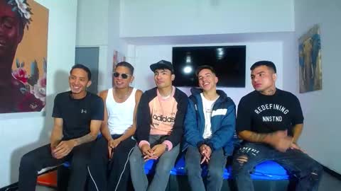 daiquirie online show from September 11, 2025, 12:05 pm