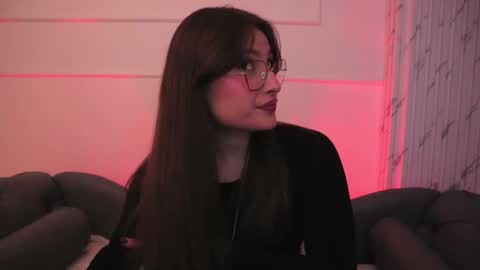 Lauren            online show from January 19, 2026, 3:54 am