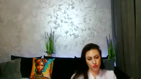 Ashe online show from May 18, 2026, 5:19 pm