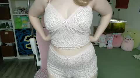 Daisy online show from April 19, 2026, 6:21 pm