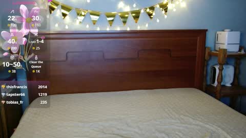 daisy_lovely online show from April 9, 2026, 6:19 am