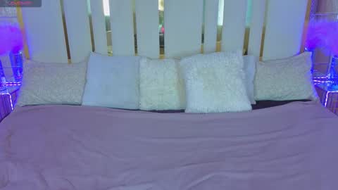 daisydelight_ online show from November 8, 2025, 8:51 pm