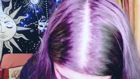 Snapshot of dak_7 chatting on December 6, 2024, 6:15 am -- -- help me reach 100 hands up online show from December 6, 2024, 6:15 am