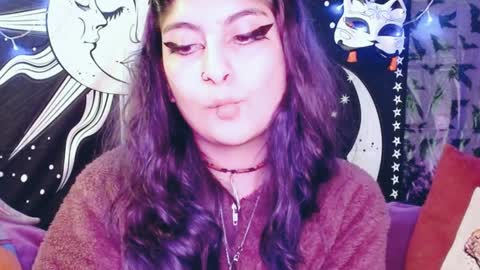 Snapshot of dak_7 chatting on December 22, 2024, 5:45 am -- -- help me reach 100 hands up online show from December 22, 2024, 5:45 am