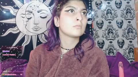 Snapshot of dak_7 chatting on January 10, 2025, 5:26 am -- -- help me reach 100 hands up online show from January 10, 2025, 5:26 am