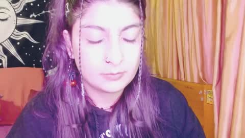 Snapshot of dak_7 chatting on January 12, 2025, 8:14 am -- -- help me reach 100 hands up online show from January 12, 2025, 8:14 am