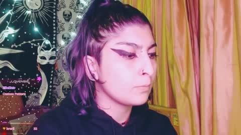 Snapshot of dak_7 chatting on January 15, 2025, 3:22 am -- -- help me reach 100 hands up online show from January 15, 2025, 3:22 am