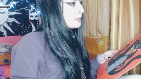 Snapshot of dak_7 chatting on January 18, 2025, 7:49 am -- -- help me reach 100 hands up online show from January 18, 2025, 7:49 am