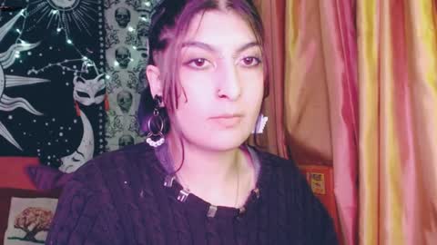 Snapshot of dak_7 chatting on January 25, 2025, 3:09 am -- -- help me reach 100 hands up online show from January 25, 2025, 3:09 am