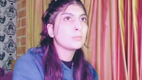 Snapshot of dak_7 chatting on February 10, 2025, 4:08 am -- -- help me reach 100 hands up online show from February 10, 2025, 4:08 am