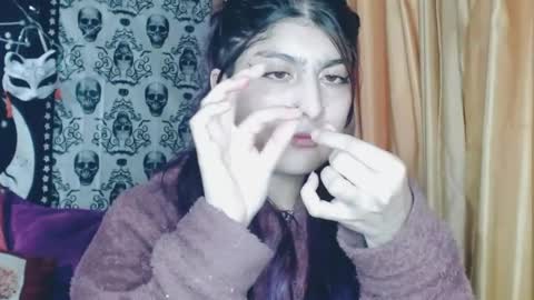 Snapshot of dak_7 chatting on February 13, 2025, 11:15 pm -- -- help me reach 100 hands up online show from February 13, 2025, 11:15 pm