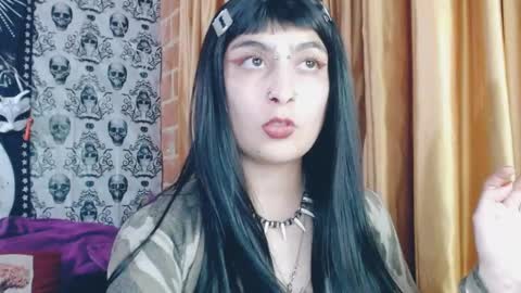 Snapshot of dak_7 chatting on March 7, 2025, 2:25 am -- -- help me reach 100 hands up online show from March 7, 2025, 2:25 am