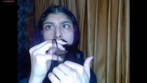 Snapshot of dak_7 chatting on October 25, 2025, 4:53 am -- -- help me reach 100 hands up online show from October 25, 2025, 4:53 am