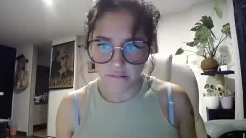 Snapshot of dakota01_ chatting on December 17, 2024, 5:51 am IG dakotasofiaa online show from December 17, 2024, 5:51 am