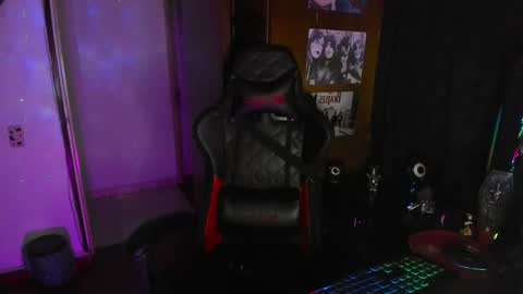 Snapshot of dakota_crab chatting on January 27, 2025, 1:05 am Dakota Crab online show from January 27, 2025, 1:05 am