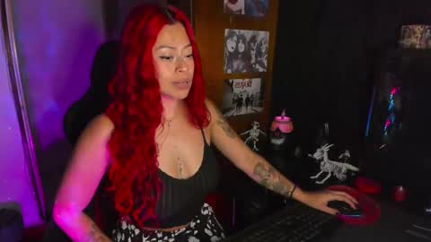 Snapshot of dakota_crab chatting on February 27, 2025, 12:32 am Dakota Crab online show from February 27, 2025, 12:32 am