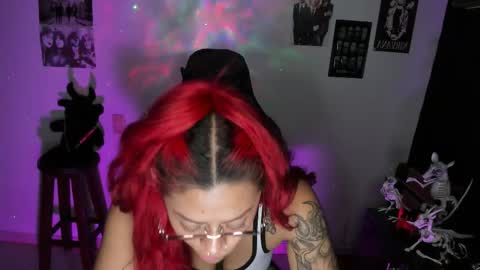 Snapshot of dakota_crab chatting on November 30, 2025, 9:08 pm Dakota Crab online show from November 30, 2025, 9:08 pm