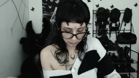 Snapshot of dakota_krall_ chatting on February 28, 2026, 4:02 am dakota online show from February 28, 2026, 4:02 am